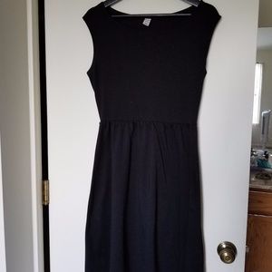 Old Navy Cap Sleeve Fit & Flare Dress in Black